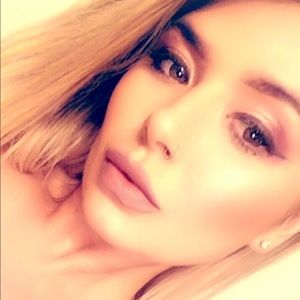 Meet your Posher, Bethany